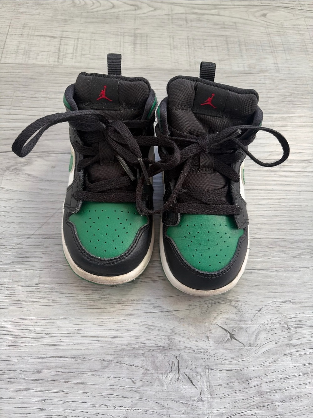 Jordan Kids High-Top Sneakers in Black, Green & White